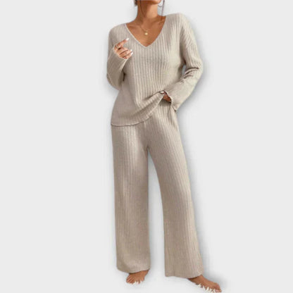 Greta™ | Geripptes Loungset