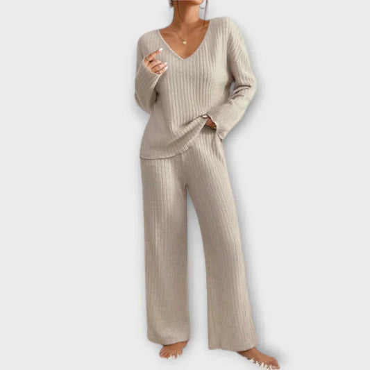 Greta™ | Geripptes Loungset