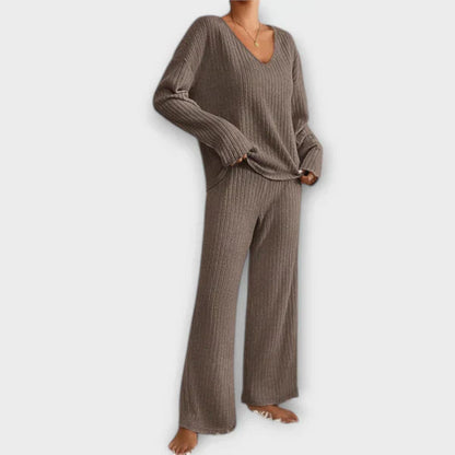 Greta™ | Geripptes Loungset