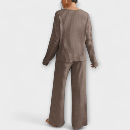 Greta™ | Geripptes Loungset